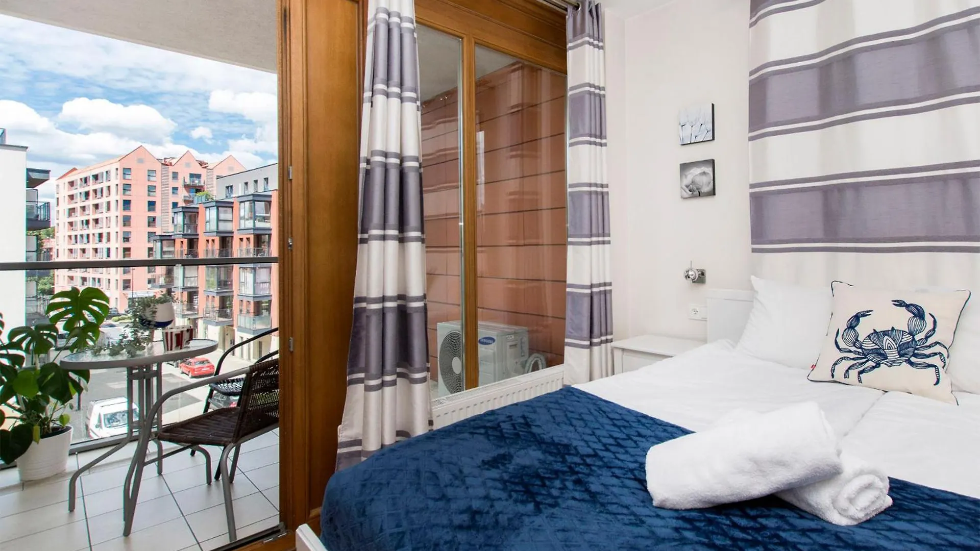 City Center - Aura By Apartmore Gdansk