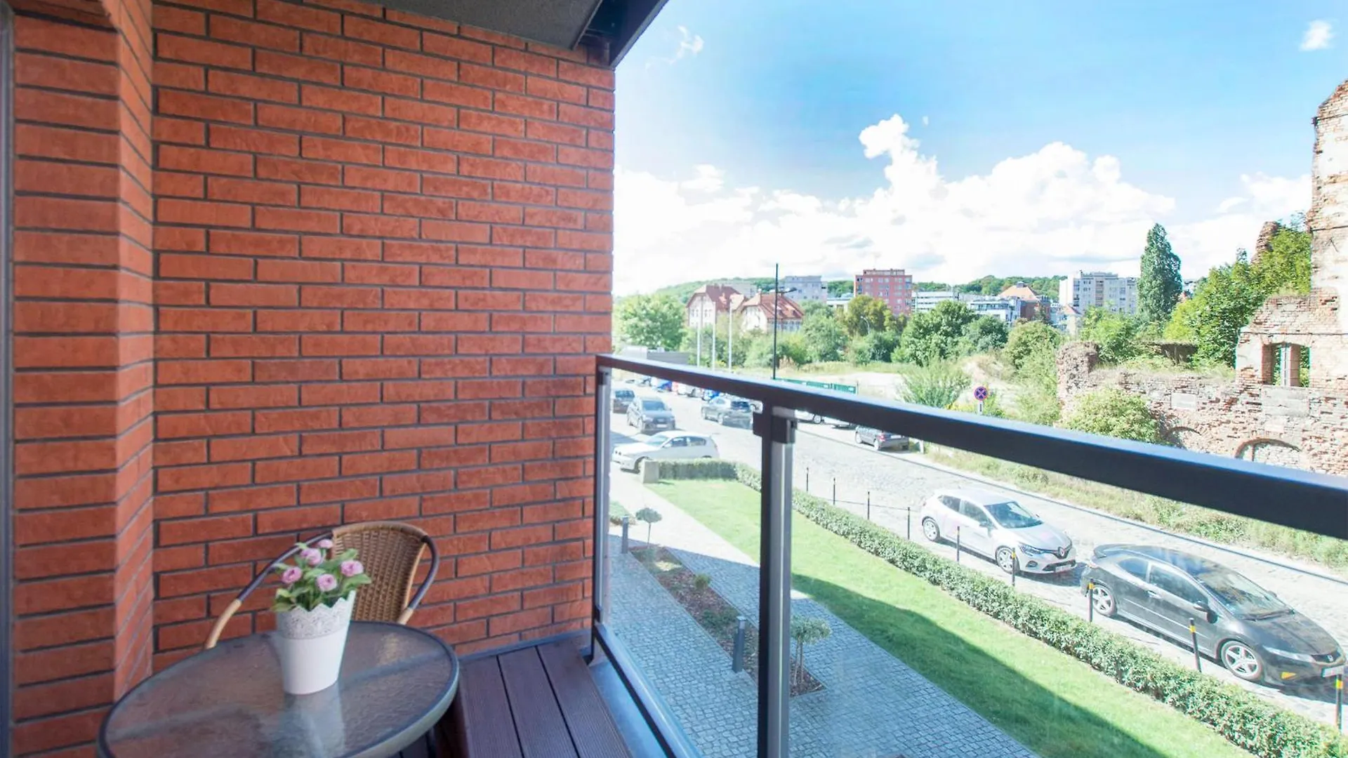 City Center - Aura By Apartmore Gdansk 0*,
